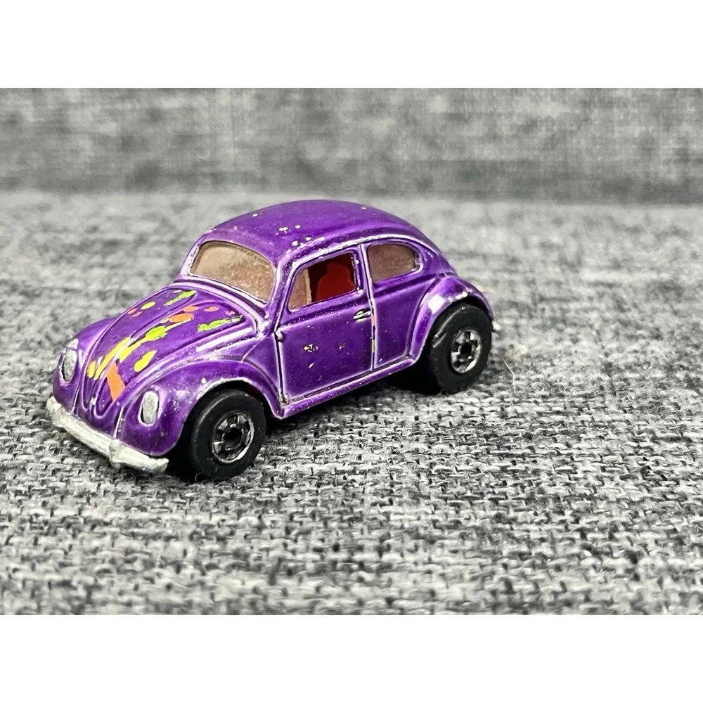 Hot Wheels Volkswagen VW Bug Beetle Vintage 1988 Purple Retro Design Diecast Car